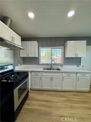 4860 N Lakewood, Long Beach, CA 90808