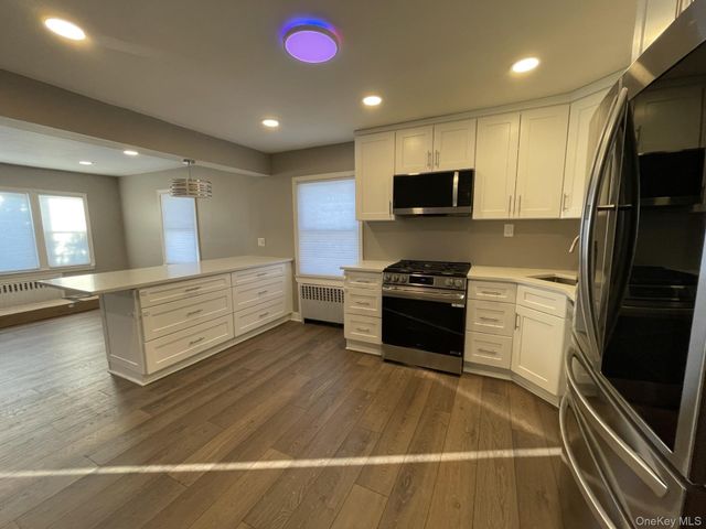 41 Ostend Road, Island Park, NY 11558