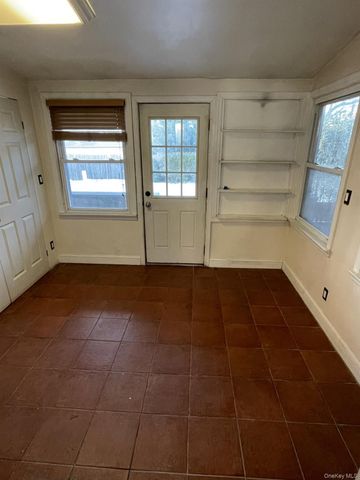 41 Ostend Road, Island Park, NY 11558