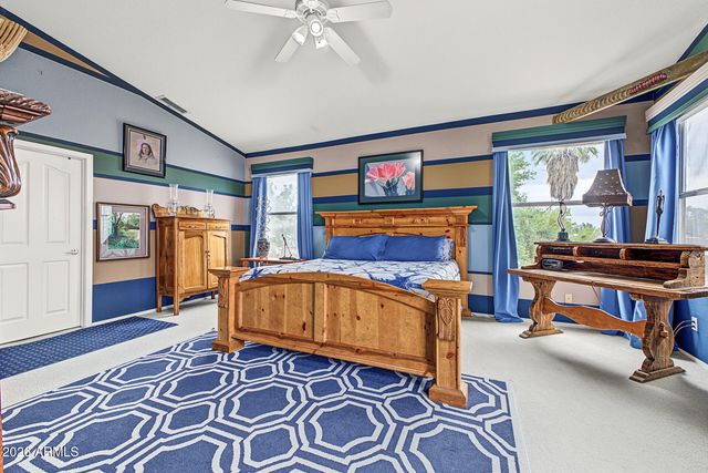 371 N CARRIAGE Lane, Chandler, AZ 85224