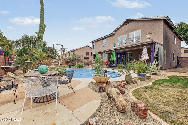 371 N CARRIAGE Lane, Chandler, AZ 85224