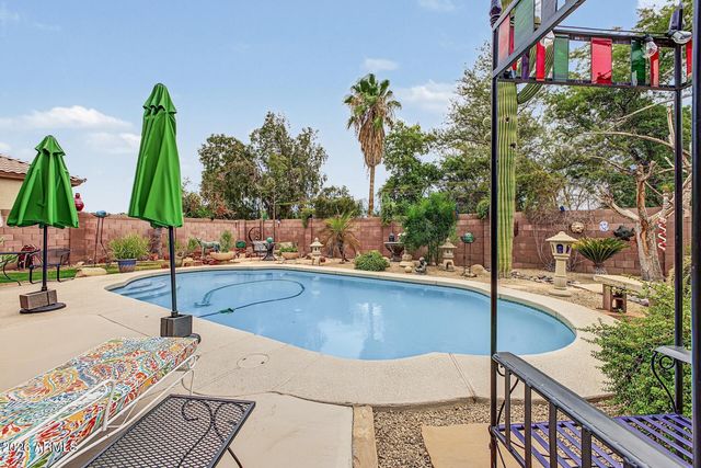 371 N CARRIAGE Lane, Chandler, AZ 85224