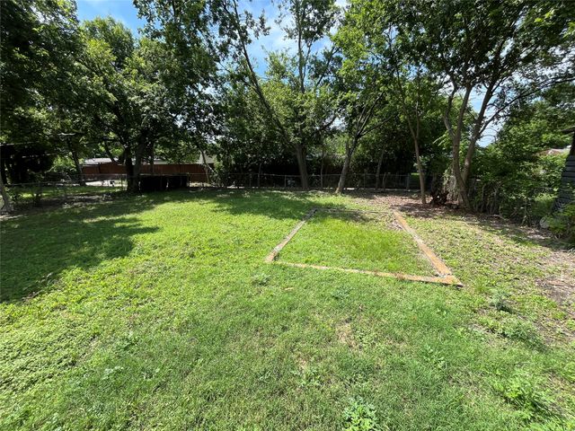 2314 Blyth Drive, Dallas, TX 75228
