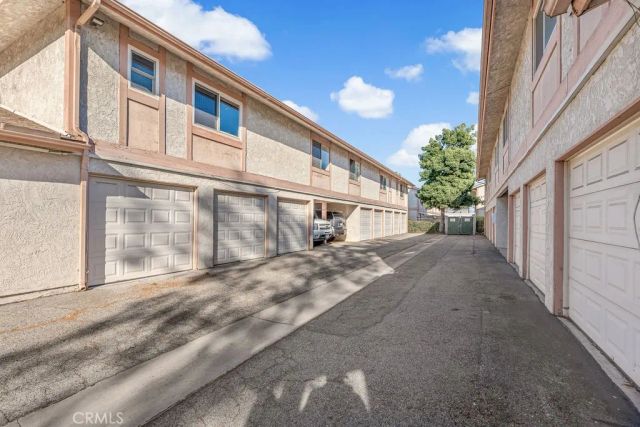 3392 Elm Avenue, Long Beach, CA 90807