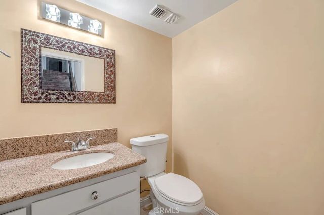 3392 Elm Avenue, Long Beach, CA 90807