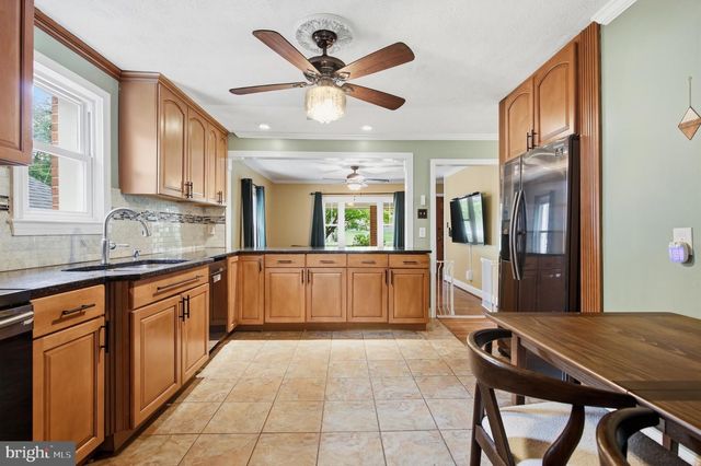 21 SNELLINGS LN, Fredericksburg, VA 22406