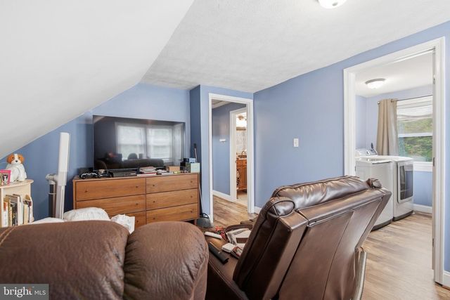 21 SNELLINGS LN, Fredericksburg, VA 22406