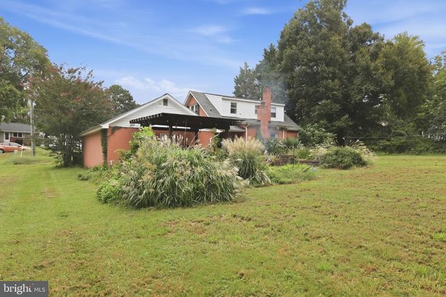 21 SNELLINGS LN, Fredericksburg, VA 22406