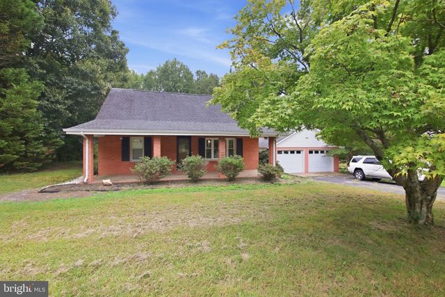 21 SNELLINGS LN, Fredericksburg, VA 22406