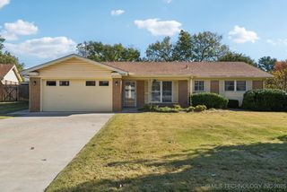 1609 S 1st Place, Broken Arrow, OK 74012