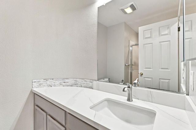 921 Clinton Place, Pleasanton, CA 94566
