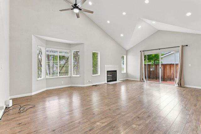 921 Clinton Place, Pleasanton, CA 94566