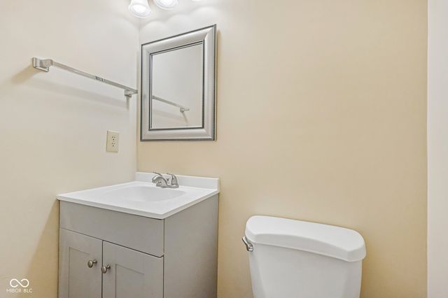 3800 Richmond Court, Carmel, IN 46032