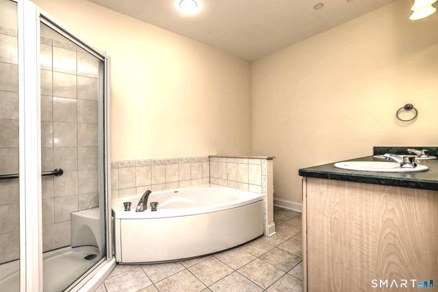 1 Merwin Avenue B2, Milford, CT 06460