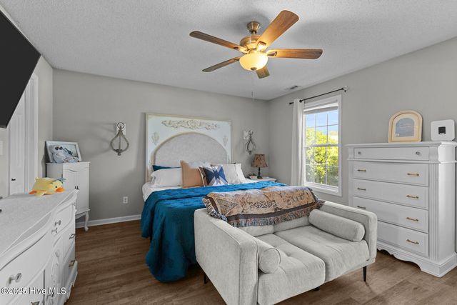 310 Whirlaway Boulevard, Sneads Ferry, NC 28460