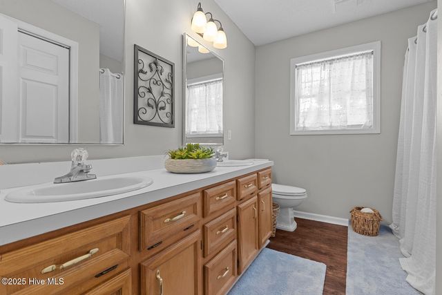 310 Whirlaway Boulevard, Sneads Ferry, NC 28460