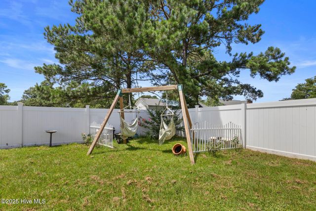 310 Whirlaway Boulevard, Sneads Ferry, NC 28460