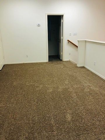 1782 N Gregg Avenue, Fayetteville, AR 72703