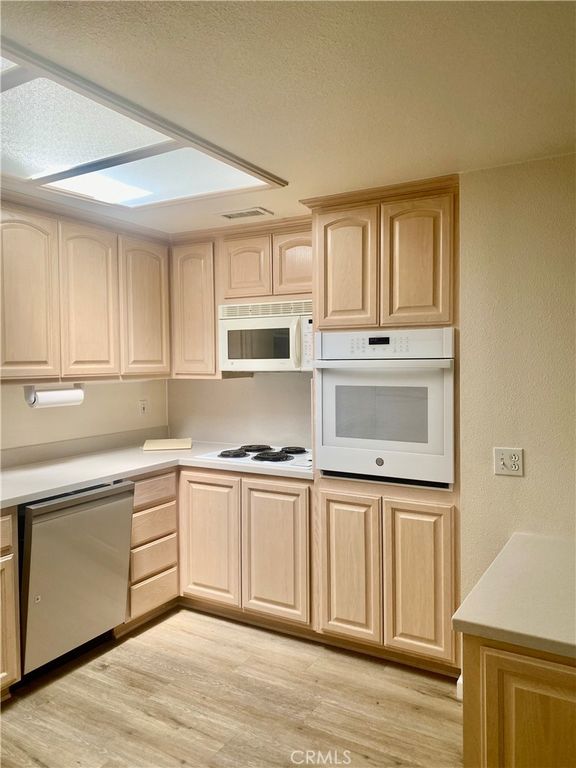Image 19 of property listing at 1670 Interlachen Rd., M12-43C, Seal Beach, CA 90740