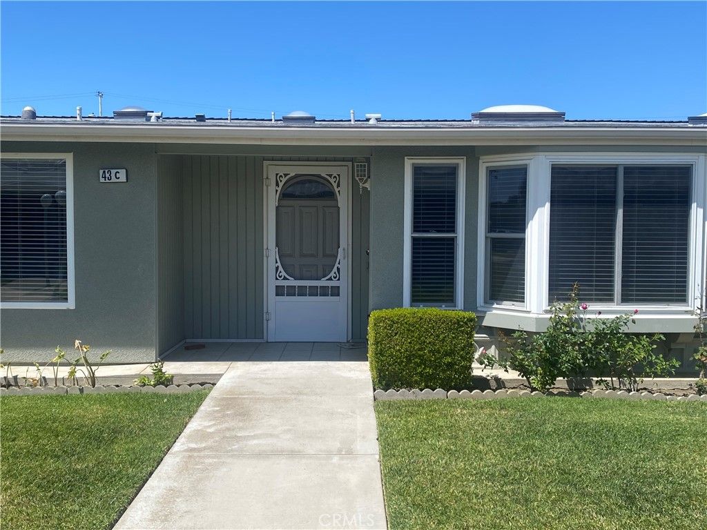 Image 43 of property listing at 1670 Interlachen Rd., M12-43C, Seal Beach, CA 90740