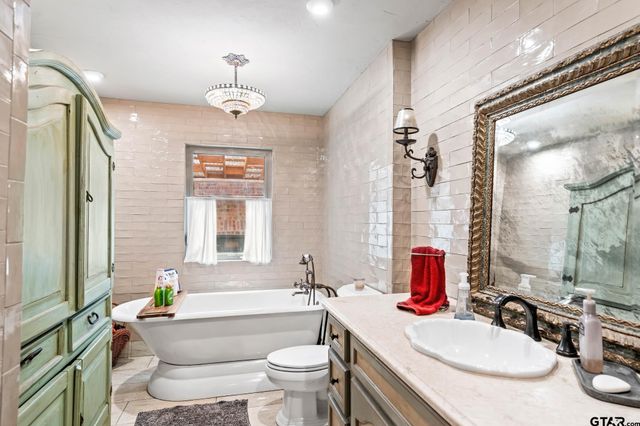 210 CR 3495, Hawkins, TX 75765