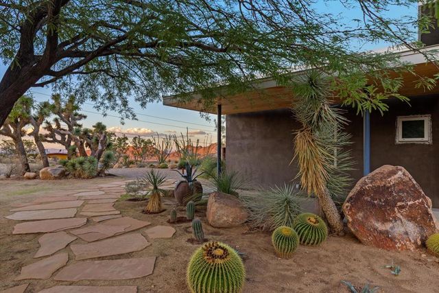 8744 Star Lane, Joshua Tree, CA 92252