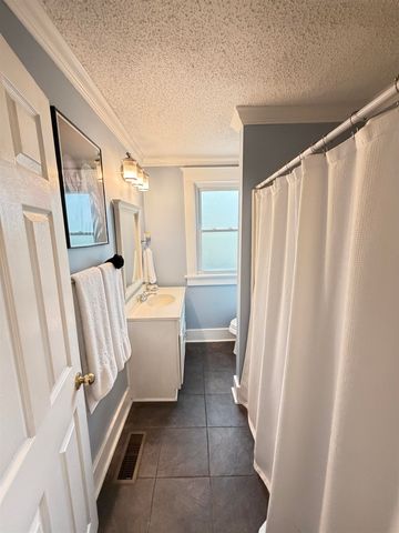 1051 S REMBERT ST, Memphis, TN 38104