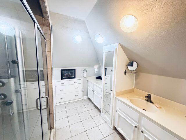 1051 S REMBERT ST, Memphis, TN 38104