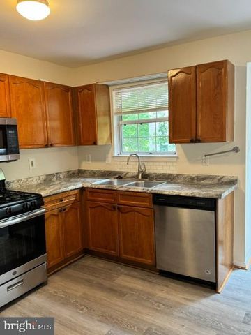 46647 BROWNWOOD SQ, Sterling, VA 20164