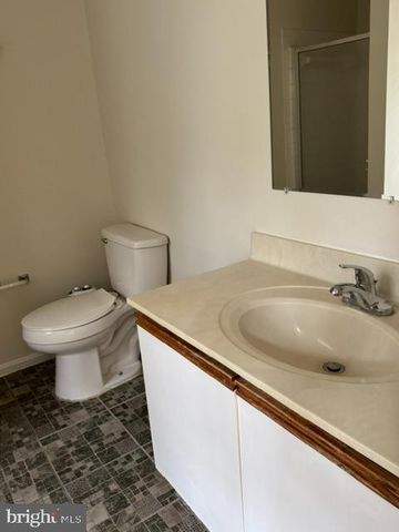 46647 BROWNWOOD SQ, Sterling, VA 20164
