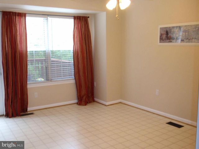 46647 BROWNWOOD SQ, Sterling, VA 20164
