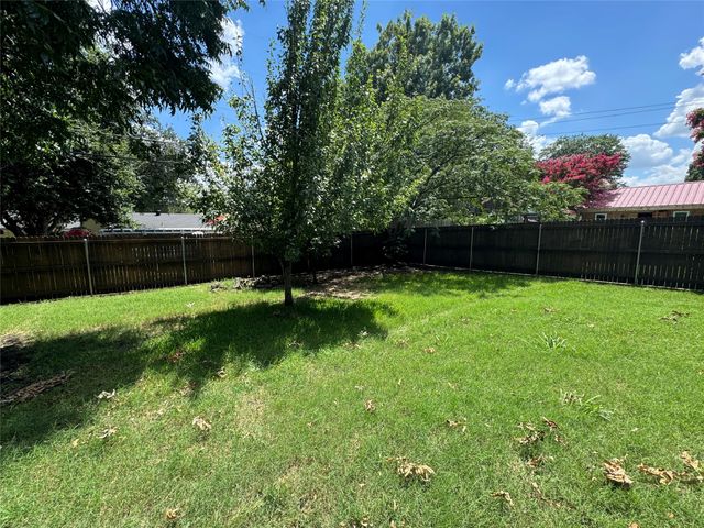 6949 Valhalla Road, Fort Worth, TX 76116