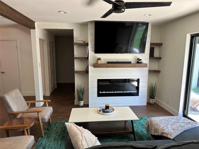 6949 Valhalla Road, Fort Worth, TX 76116