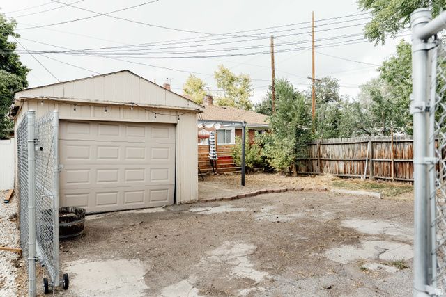 606 S 900 E, Salt Lake City, UT 84102