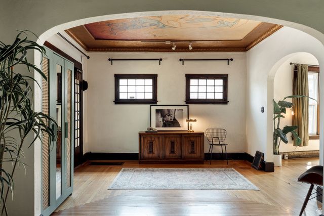 606 S 900 E, Salt Lake City, UT 84102