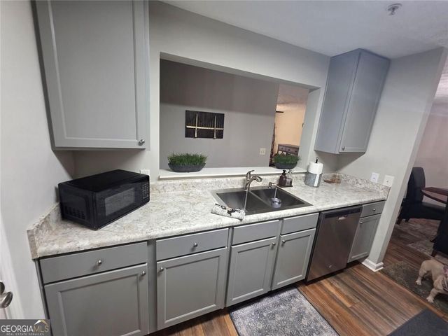 6102 Fairington Ridge Circle, Lithonia, GA 30038