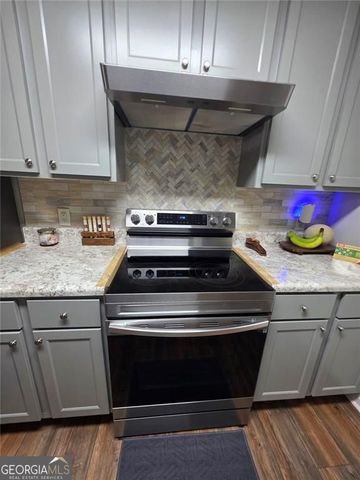 6102 Fairington Ridge Circle, Lithonia, GA 30038