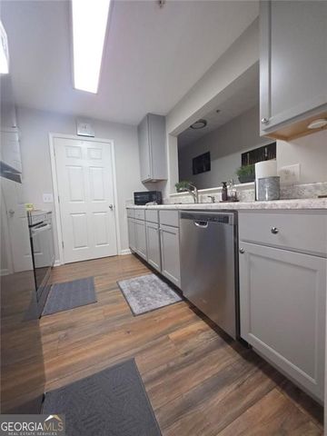 6102 Fairington Ridge Circle, Lithonia, GA 30038