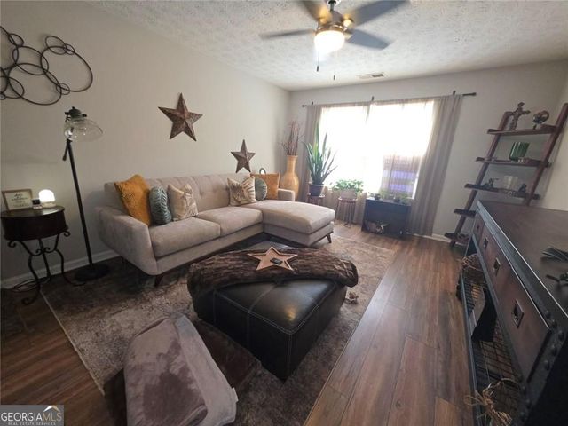6102 Fairington Ridge Circle, Lithonia, GA 30038