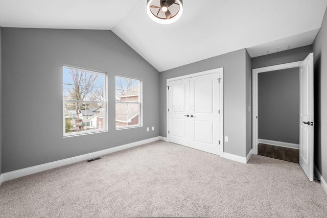 60 Oak Street, Delaware, OH 43015