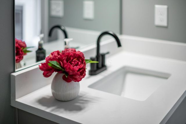 60 Oak Street, Delaware, OH 43015