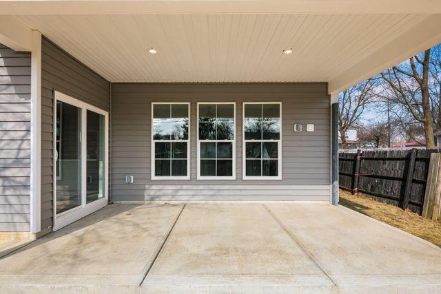 60 Oak Street, Delaware, OH 43015