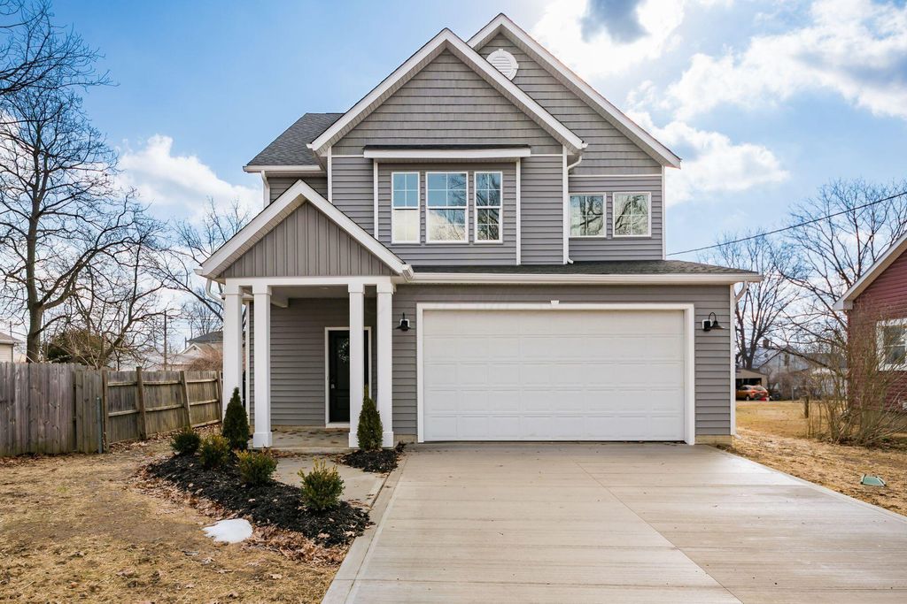 60 Oak Street, Delaware, OH 43015