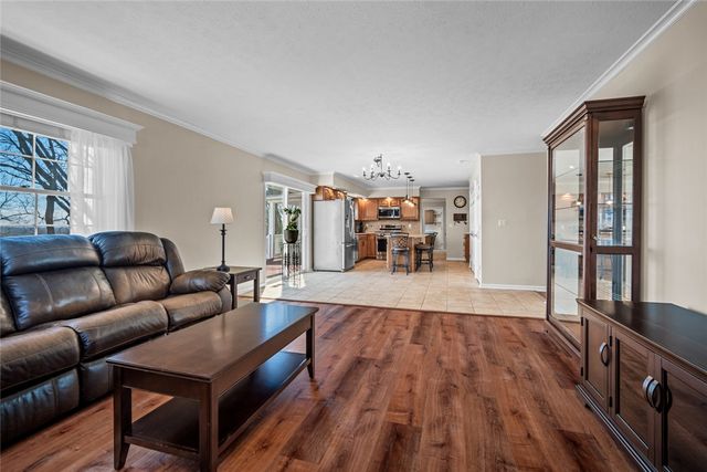 1514 View Point Drive, Beavercreek, OH 45434