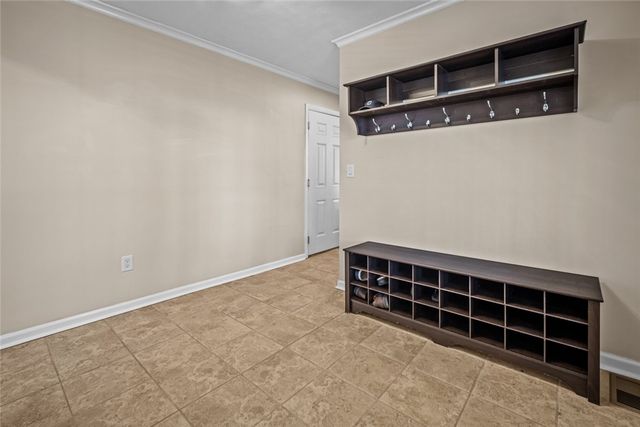 1514 View Point Drive, Beavercreek, OH 45434