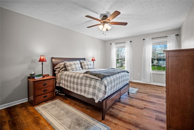 1514 View Point Drive, Beavercreek, OH 45434