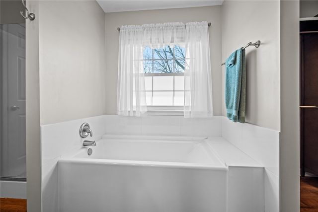 1514 View Point Drive, Beavercreek, OH 45434