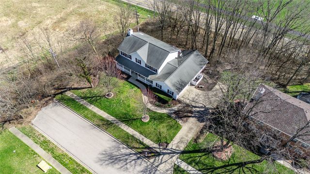 1514 View Point Drive, Beavercreek, OH 45434