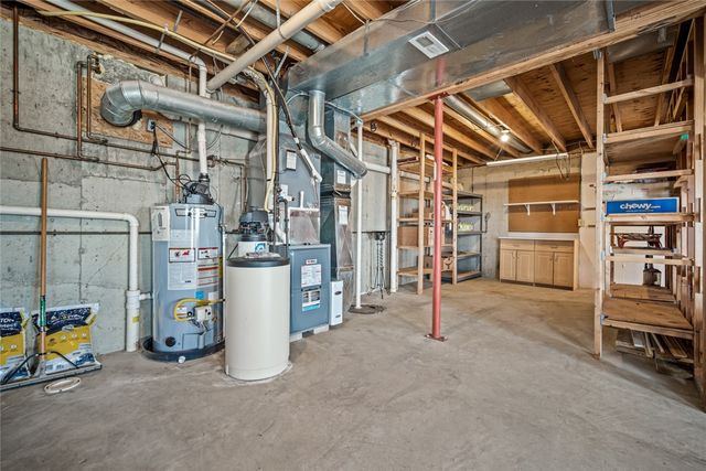 1514 View Point Drive, Beavercreek, OH 45434