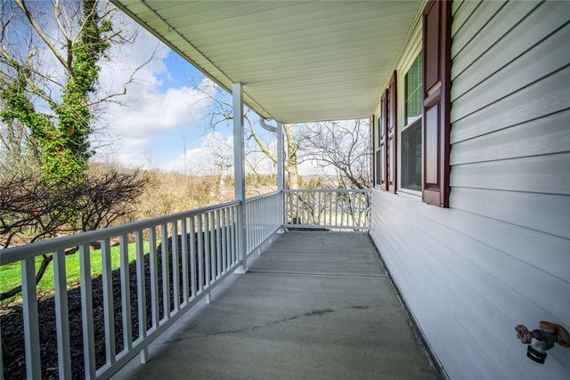 1514 View Point Drive, Beavercreek, OH 45434